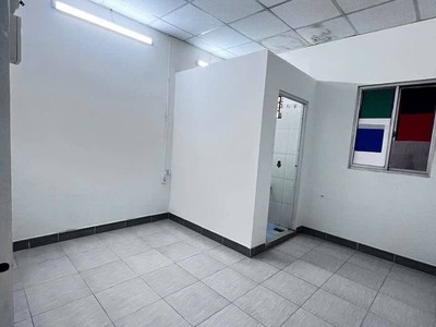 Cho thuê nhà hẻm Xe Tải đường số 30, P. Linh Đông - Hẻm xe tải, sân Rộng 100m2, 3pn 3wc 4
