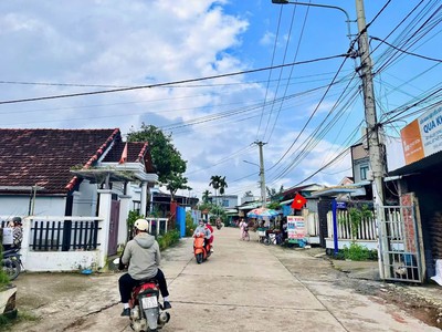 Bán nhanh lô đất diện tích 200m2 đất ở toàn bộ giá chỉ có 290tr 1 lô cực ddejpj tại DUy xuyên 2
