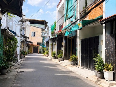 Nhà 3 tầng - hẻm xe hơi - giáp tên lửa 1