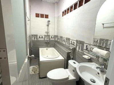 Cho thuê nhà đường 13, P. Linh chiểu   2PN 2WC   SD 80M    Có nội thất Giá  9,5tr/tháng 3