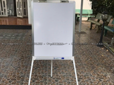 Bảng Flipchart 3 chân chuyền thống lựa chọn đáng tin cậy 2