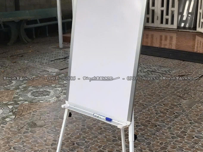 Bảng Flipchart 3 chân chuyền thống lựa chọn đáng tin cậy 3