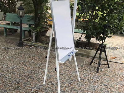 Bảng Flipchart 3 chân chuyền thống lựa chọn đáng tin cậy 0