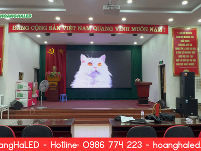 Lắp Đặt Màn Hình LED P2.5 3840Hz Tại Trường Cao Đẳng Kinh Tế Hà Nội 0