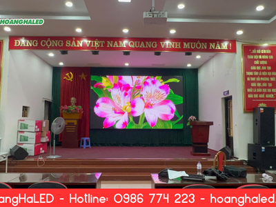 Lắp Đặt Màn Hình LED P2.5 3840Hz Tại Trường Cao Đẳng Kinh Tế Hà Nội 1