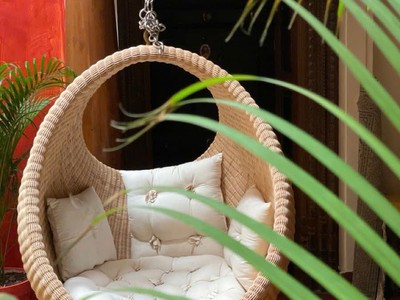 Xích đu mây nhựa ban công 5
