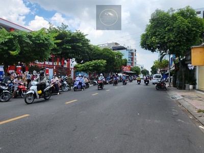 Cho thuê nhà mặt tiền độc lập 100m , 3tầng, 25triệu-gần ngã tư 3