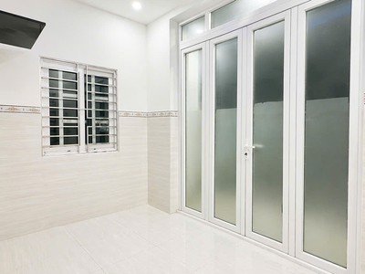 Cho thuê nhà đường số 6, P. Linh Tây 58M 4PN 3WC 1 TRỆT 2 LẦU 14TR/THÁNG 3
