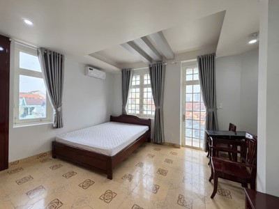 Cho thuê studio ban công 709 huỳnh tấn phát, phú thuận, quận 7 1