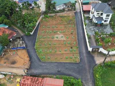 Bán đất đối diện trường Mầm Non Hợp Thành - TP Hòa Bình - 2 mặt tiền 110m2  5xx 2