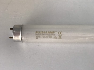 Bóng đèn thu hút côn trùng 15W Pluslamp 2
