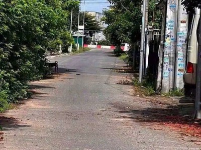 Đất an ngãi, đã có sổ công chứng liền trong ngày  diện tích: 5 17m, vị trí đẹp chỉ có 580 triệu 1