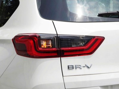 HONDA BR-V suv 7 chỗ giá đang cực tốt 1