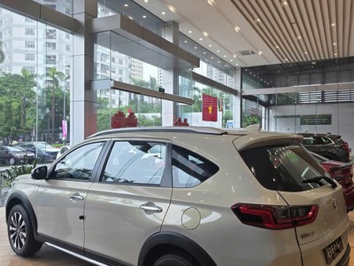 HONDA BR-V suv 7 chỗ giá đang cực tốt 2