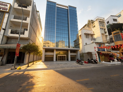Bán Khuôn Đất Trung Tâm Quận 1, Phường Tân Định.DT:600m2.Giá 370 tỷ 0