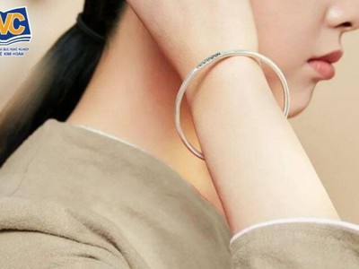 Triết Lý Vận Hành Âm Dương Qua Đôi Bàn Tay 0