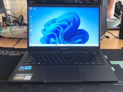 Laptop Asus ExpertBook B1402 Core i5-1235U RAM 16GB SSD 512GB VGA ON Màn 14 Inch Full HD Máy Đẹp 0