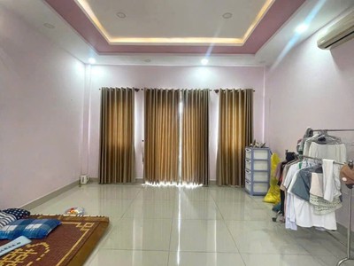 Cho thuê nhà mặt tiền đối diện chợ vị trí đẹp, thuận tiện kinh doanh 4