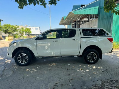 MAZDA BT-50 2017 số tự động máy dầu 2.2 giá hơn 300 triệu 2