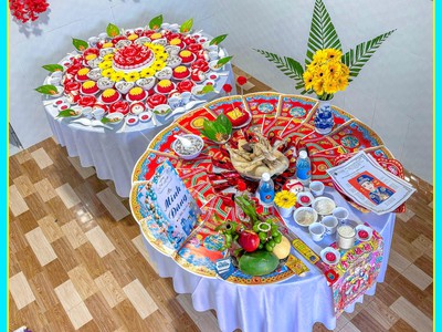 Tone Đỏ Rực Rỡ Mâm Cúng Đầy Tháng Đầy Ý Nghĩa 1