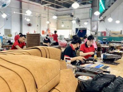 Local Brand Cần Phát Triển Dòng Ví Và Phụ Kiện Riêng 7
