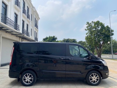 Ford Tourneo 2019   2.0 Máy Xăng   9 Chỗ 7