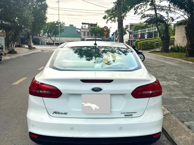 Xe Ford focus titanium đời 2016 nhập khẩu nguyên chiếc 1