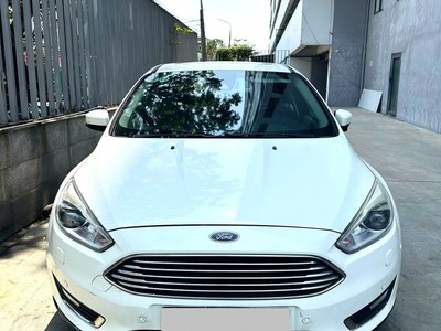 Xe Ford focus titanium đời 2016 nhập khẩu nguyên chiếc 2