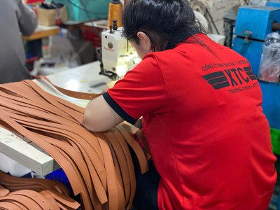 Sỉ dây lưng từ xưởng sản xuất, thuận tiện trao đổi mẫu riêng