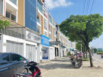 Đất 5x22m mặt tiền phạm hùng, bình hưng, bình chánh. giá: 13 tỷ 2