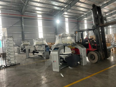 Cho thuê xe nâng tân phú giá tốt 0