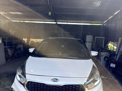 Kia Rondo 2018, 7 chỗ tự động trắng 183.909 km 1