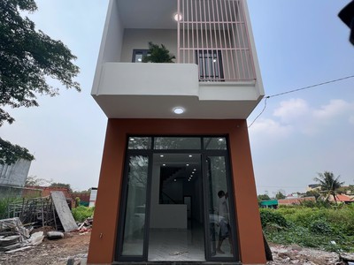 Bán nhà 72m  gần chợ Rạch Kiến, thiết kế hiện đại, giá 2,5 tỷ 0