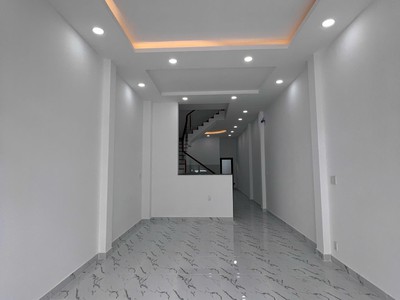 Bán nhà 72m  gần chợ Rạch Kiến, thiết kế hiện đại, giá 2,5 tỷ 1