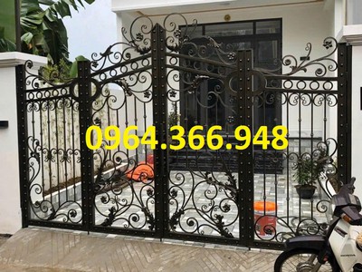 Lắp đặt hàng rào sắt mỹ thuật đồng bộ với cổng và lan can 2